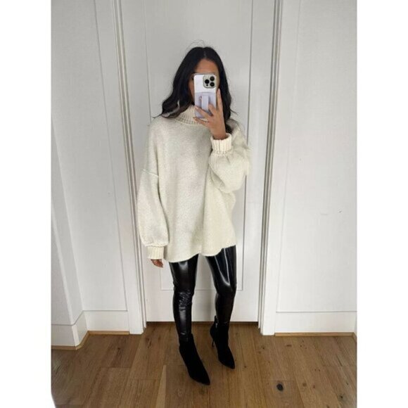 FREE PEOPLE Milo Tunic Sweater in Evening Cream Size X-Small - Picture 2 of 15